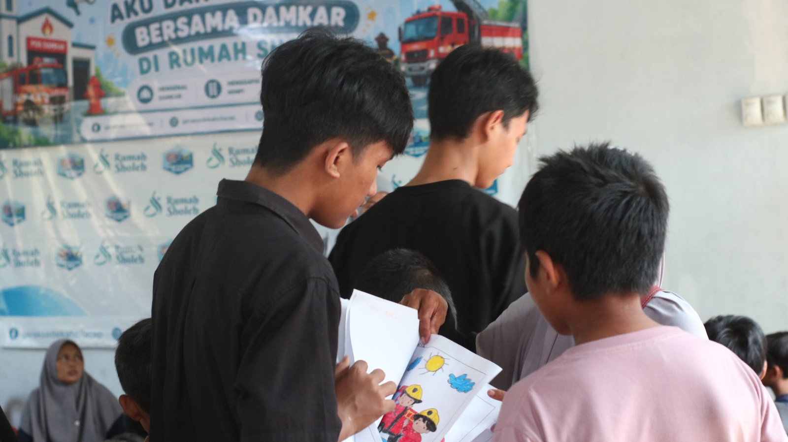 Anak belajar